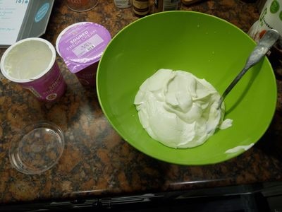 add 450 g sour cream and a few drops of Stevia or a tablespoon of powdered Sweetener and vanilla extract Raspberry Cheese Pie