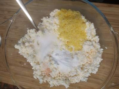 Add salt, lemon zest, baking soda, lemon and vanilla extracts, sweetener Cheese Doughnuts