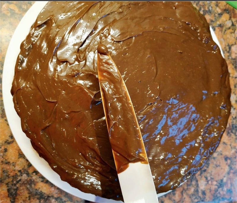 Stir until all ingredients are well combined Chocolate Kajmac Sauce
