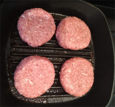 On the same grill, add the beef burgers and transfer under moderate heat for 18 minutes, turning occasionally Flat Mushrooms Beef Burger