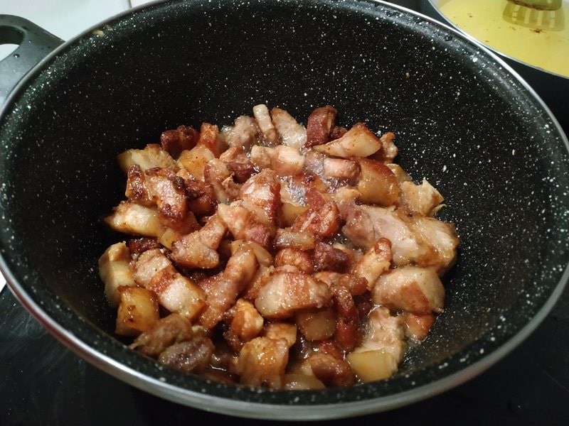 Homemade Pork Cracklings