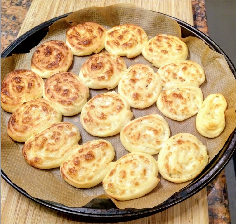 Bake them for 5-6 minutes until they rise and they get golden Mozzarella Swirls