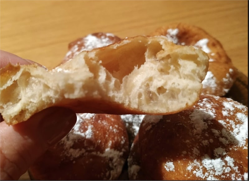 The doughnuts can be served sprinkled with vanilla icing sugar My Grandma’s Doughnuts
