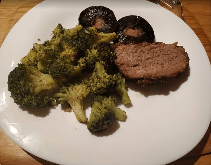 Roasted Broccoli Florets with Mushrooms and Roasted Beef