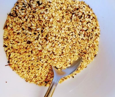 Combine the sesame seeds with dried thyme Roasted Celeriac with Soured Cream and Sesame Seeds