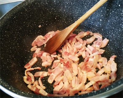 Heat one tablespoon of oil and stir in the smoked bacon lardons Cauliflower Florets Soured Soup