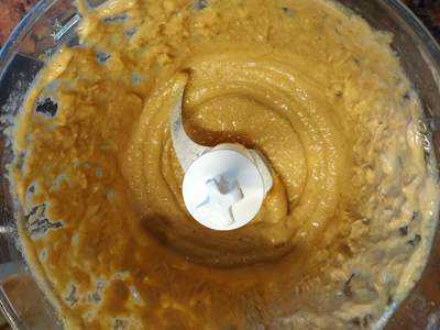 Add-olive-oil-and-cumin-salt-minced-garlic Easy Hummus Recipe