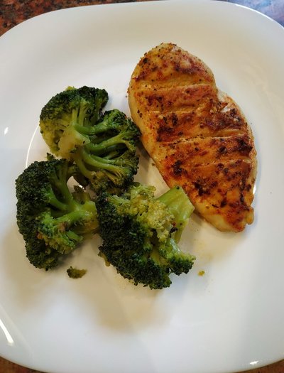 Roasted Peri Peri Buttery Chicken Breast with Broccoli