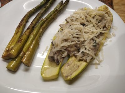 Place 4 tips of asparagus on the serving plates Cognac Chestnut Mushrooms on Floating Zucchini with Asparagus