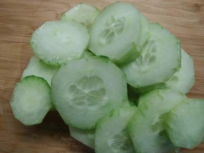 Keto Basics Cucumber slices